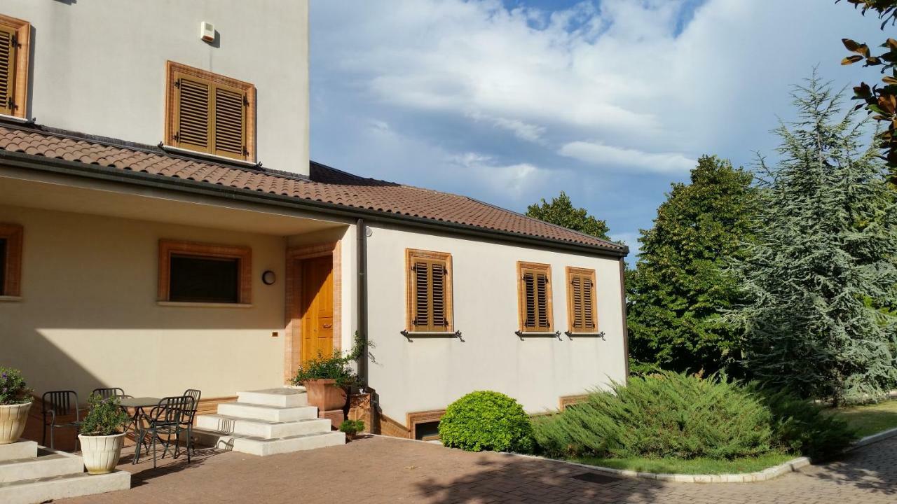 Il Mandorlo B&B Civitanova Alta Eksteriør bilde