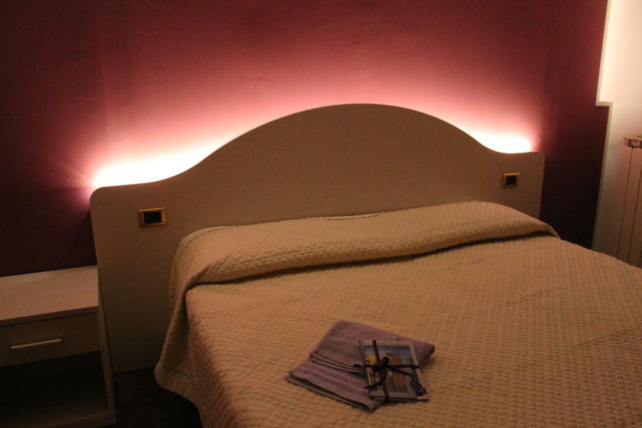 Il Mandorlo B&B Civitanova Alta Eksteriør bilde