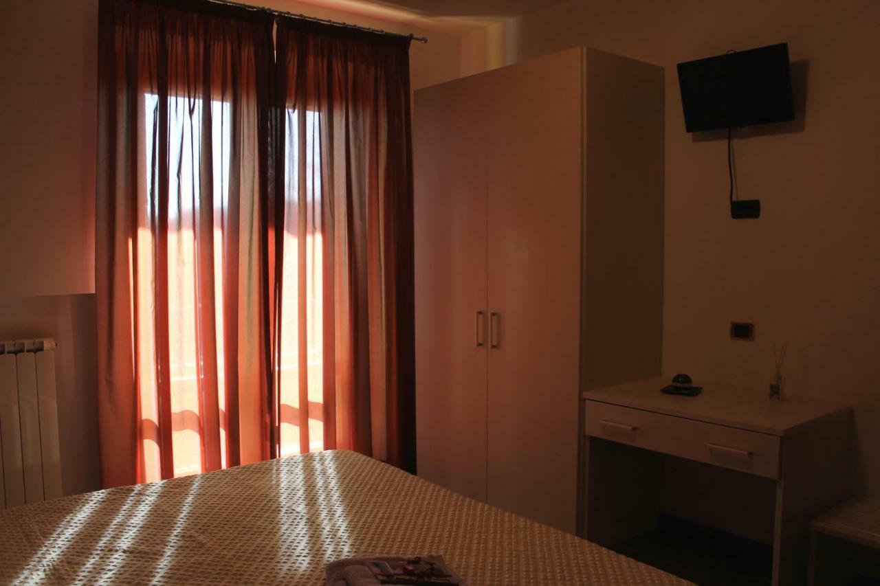 Il Mandorlo B&B Civitanova Alta Eksteriør bilde